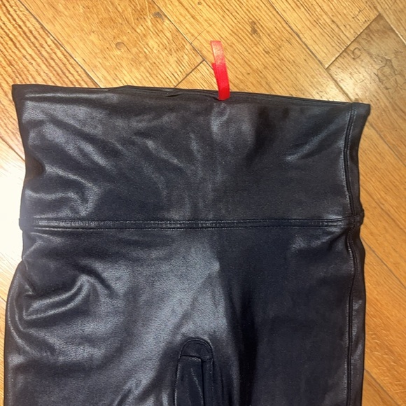 Spanx Black Faux Leather Leggings Size M EUC - Picture 8 of 8
